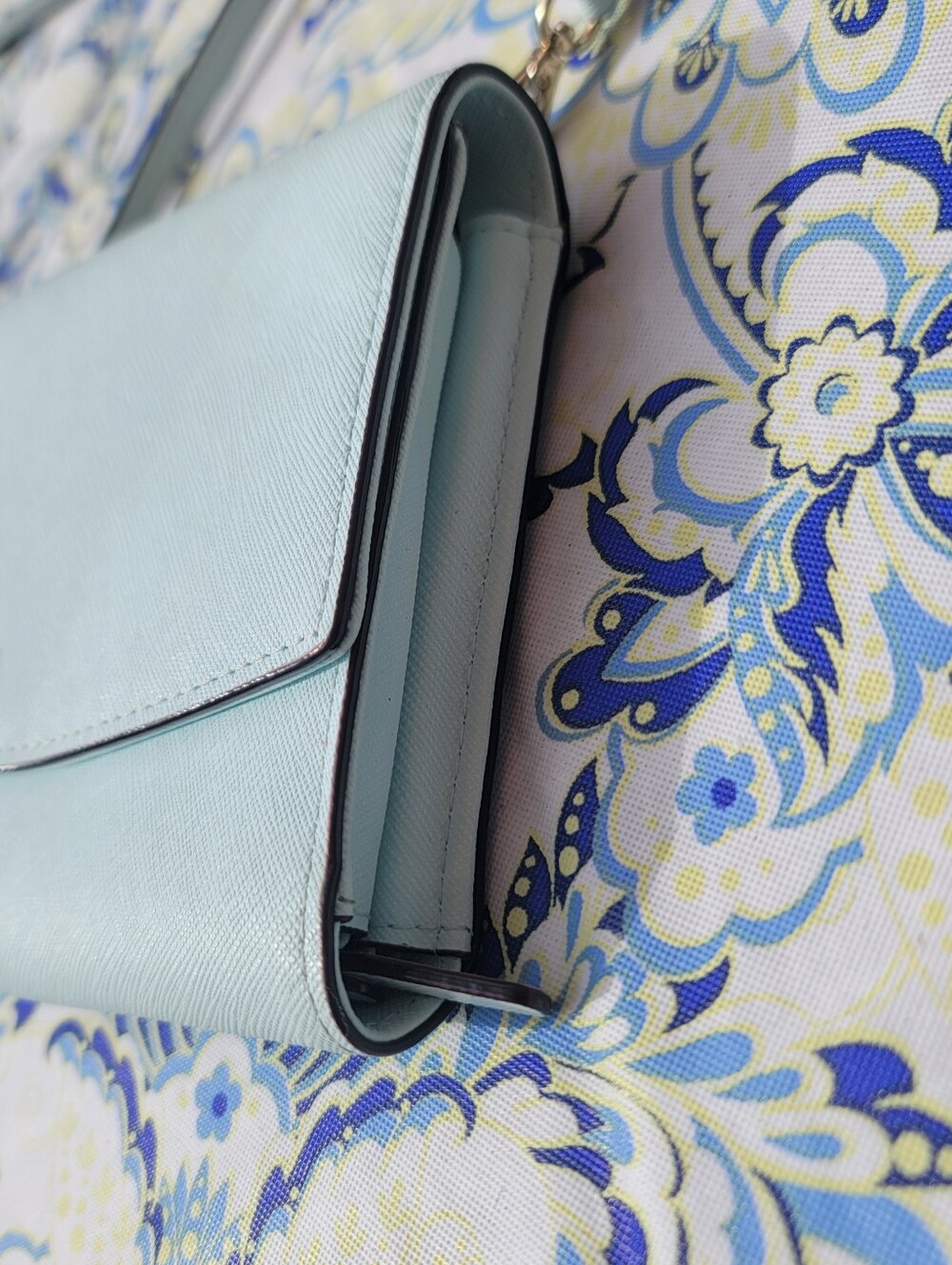 Kate Spade Light Aqua Blue Leather Laurel Way Winni Crossbody Bag - Picture 7 of 14